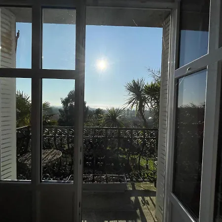 Chateau With Private Pool And Panoramic View Over The Bay Of Mont St Michel בית נופש