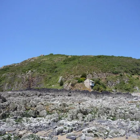 Chateau With Private Pool And Panoramic View Over The Bay Of Mont St Michel * סן-ז'ון-לה-טומה