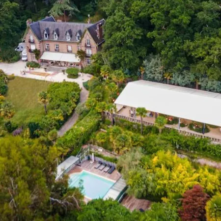 Chateau With Private Pool And Panoramic View Over The Bay Of Mont St Michel * Saint-Jean-le-Thomas